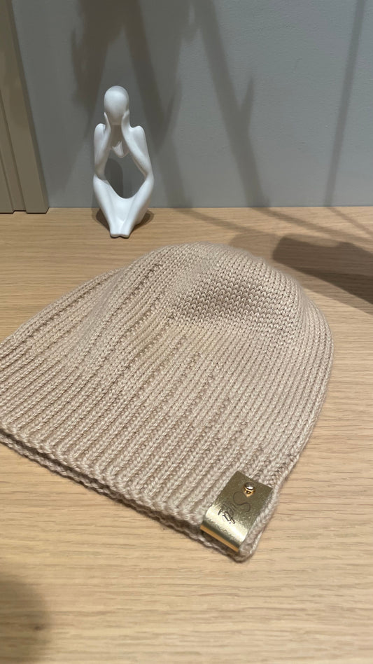 ๐ฟ๐ง๐๐๐ข ๐ท๐๐๐๐๐๐๐ beanie